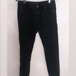 Black skinny jeans